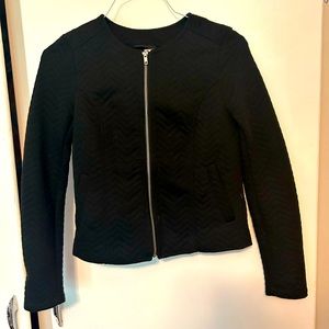 H&M Black quilted crop zip up jacket
